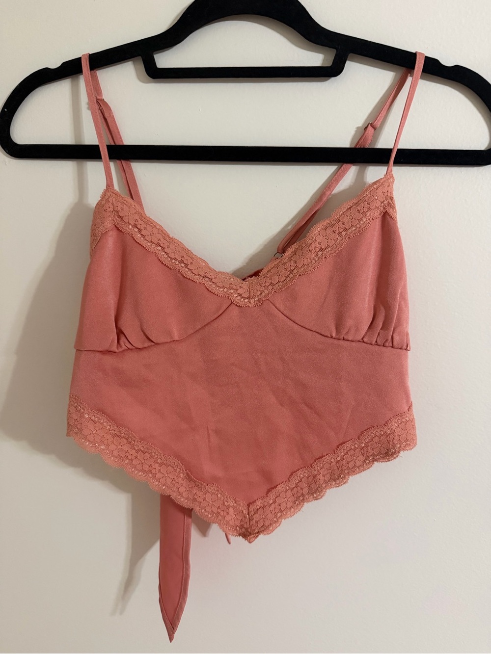 Forever 21 Coral Lace-Trim Cropped Cami
